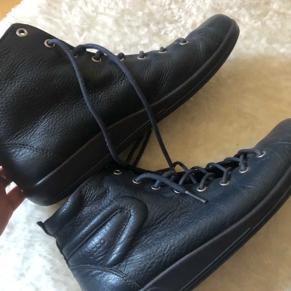 Ecco leather high top sneakers